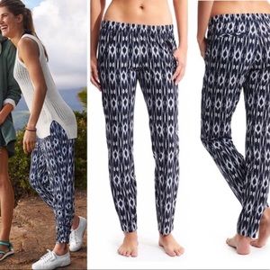 ATHLETA Reflection Aspire Pant Jogger Ikat sz 4